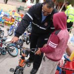 Bicicletas: El regalo más solicitado a Santa Bombero 1 bomberos bicicletas 1