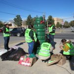 pinos y monos de nieve material reciclado 1
