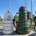 pinos y monos de nieve material reciclado 3