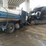 Apoyan Bomberos en accidente vehicular 7 Accidente camiones apoyo bomberos 6