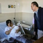 Dan la bienvenida con regalos a la primera ciudadana juarense del 2020 5 Bebé 8