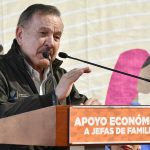 Entrega Gobernador apoyos económicos a jefas de familia por casi 3 millones de pesos 1 DSC1307