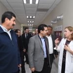 Recorren Gobernador y director nacional del ISSSTE el Hospital Lázaro Cárdenas del Río 10 Recorrido ISSSTE 10
