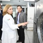 Recorren Gobernador y director nacional del ISSSTE el Hospital Lázaro Cárdenas del Río 13 Recorrido ISSSTE 13