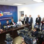 Tenemos la firme convicción de enfrentar a los enemigos de la paz: Gobernador ante agresiones 3 Atención a medios en Ciudad Juárez 1