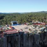 Plaza comercial en Parque de Aventura 5