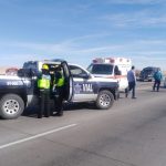 Atiende personal de Protección Civil a lesionado en choque 3 bomberos 3