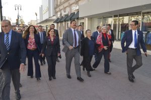 Cumple Gobernador y entrega su Tercer Informe al Congreso del Estado 14 DAH2228 3