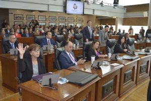 Cumple Gobernador y entrega su Tercer Informe al Congreso del Estado 19 DAH2280 3