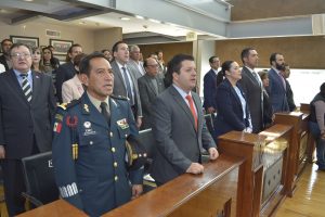 Cumple Gobernador y entrega su Tercer Informe al Congreso del Estado 32 DAH2370 3