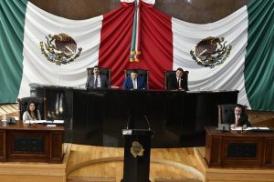 Cumple Gobernador y entrega su Tercer Informe al Congreso del Estado 10 Informe 3 Congreso 18 3