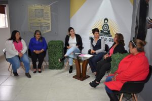 Recibe Ciudadana Distinguida cheque de la Presidencia Municipal 2 2048x1367