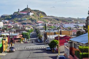 Sanitiza alcalde Alfredo Lozoya a Parral con aviones 5 Sanitizan Parral Lozoya 4