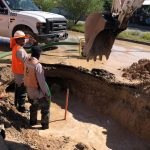 JMAS Juárez repara fuga de agua en calle Yepomera 2 Yepomera 1