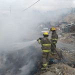 Sofocan Bomberos incendio en basura 5 pc servicios 7