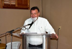 Entrega HC3A9ctor Mario Galaz reconocimiento MC3A9rito a la EnseC3B1anza 3 1024x697