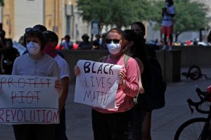 Manifestantes por George Floyd en Dallas Texas