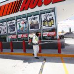 Sanitizan locales de las avenidas Adolfo López Mateos y Plutarco Elías Calles 5 sanitizan 3 9