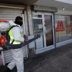 Sanitizan locales de las avenidas Adolfo López Mateos y Plutarco Elías Calles 3 sanitizan 4 9