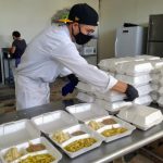 Continúa Desarrollo Social Estatal con programas económicos y alimentarios en beneficio de juarenses afectados por la pandemia 1 COMIDA CALIENTE