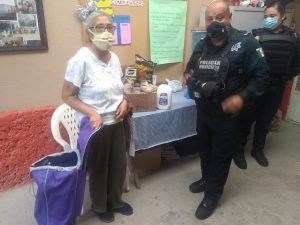 Apoyan Desarrollo Social y Secretaría de Seguridad Pública Municipal a beneficiarios asociación civil Pensamientos del Abuelo 7