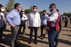 Encabeza Presidente Municipal “Juárez Iluminado” en tres fraccionamientos del suroriente de la ciudad 1