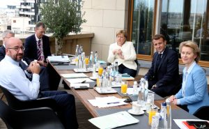 Cumbre UE continúa entre discrepancias sobre los gastos 1 Nota de Bruselas