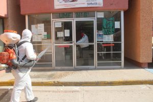 Sanitización Urbana en hospitales de la ciudad 8