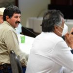 Acuerdan agricultores con gobernador Corral solucion al conflicto 4