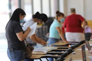 Concluye mañana recepción de documentos para el Programa de Becas Escolares 2