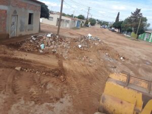 Continúa obras públicas de Cuauhtémoc limpieza y encauzamiento de arroyos y acondicionamiento de campos deportivos 5