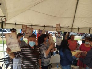 Entrega de escrituras