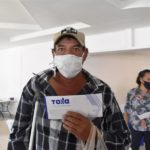 Reciben becas de 1 mil 343 pesos, 281 personas mayores o con discapacidad 2 Entrega madera1