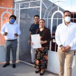 Entrega Gobierno de México, en su domicilio, liberación de escrituras a derechohabientes que terminaron de pagar créditos 1 Loera Infonavit Juarez 7