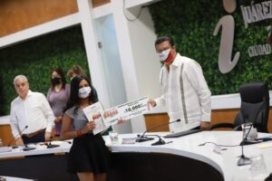 Reconoce el Honorable Ayuntamiento de Juárez el talento de sus jóvenes con entrega del Premio MAASS 2020” 10