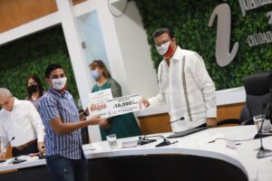 Reconoce el Honorable Ayuntamiento de Juárez el talento de sus jóvenes con entrega del Premio MAASS 2020” 13