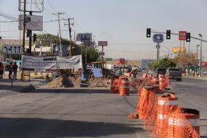 Supervisa Presidente Municipal obras de rehabilitación del crucero de Ejército Nacional y Adolfo López Mateos 2 Servicio Publico 7