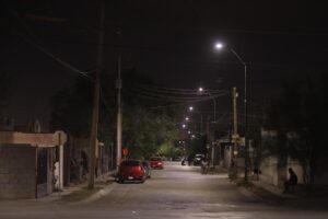 Supervisa Alcalde trabajos del Programa Juárez Iluminado en el suroriente 4