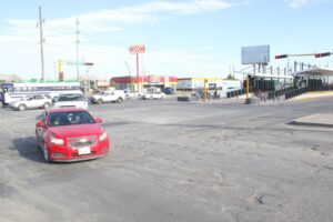 Prepara Municipio obras de reconstrucción del crucero bulevar Zaragoza y eje vial Juan Gabriel 2 construccion 6