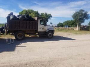 Retira servicios públicos maleza y basura en vialidad importantes de Cuauhtémoc 3 maleza 3