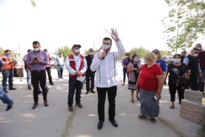 Lleva Alcalde Operativo Integral del Programa Juárez Iluminado a Horizontes del Sur 6 unidades medicas 5