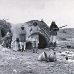 Victorio: La Batalla de Tres Castillos 2 Apaches en reservacion San Carlos