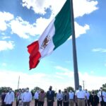 Guarda Delegado Federal, Juan Carlos Loera, un minuto de silencio en memoria a víctimas de Covid-19 4 Bandera Loera 1