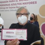 Encabeza Juan Carlos Loera operativos de entrega de 1500 tarjetas bancarias a Adultos Mayores 1 Loera Adultos Mayores CJS 1