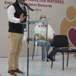 Encabeza Juan Carlos Loera operativos de entrega de 1500 tarjetas bancarias a Adultos Mayores 4 Loera Adultos Mayores CJS 4