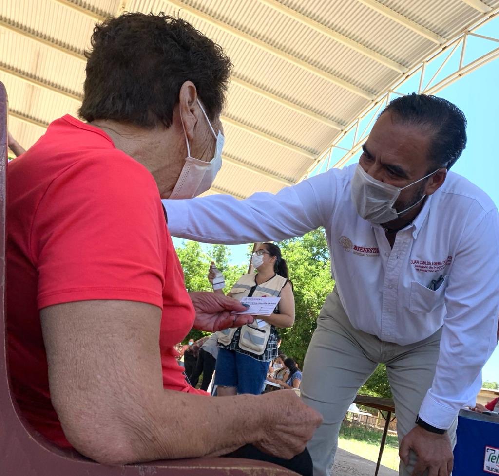 Delegado entregará tarjetas de Programas de Bienestar a más de dos mil nuevos beneficiarios de la región 2 3 Loera region 2 1