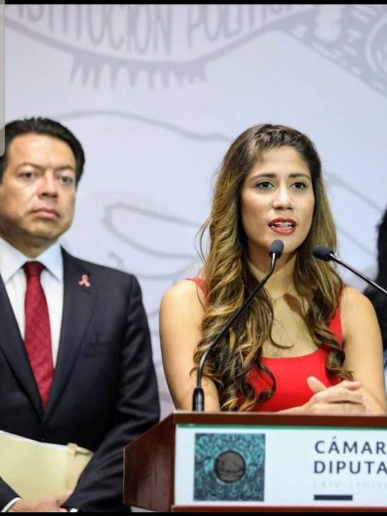 MArio Delgado Maite Vargas 5