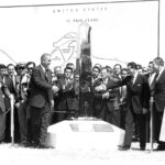 ENTREGA SIMBOLICA LOPEZ MATEOS Y LYNDON JOHNSON 2