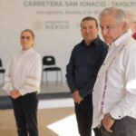 Presidente supervisa construcción de carretera San Ignacio-Tayoltita; reducirá tiempos de traslado y generará ahorros a habitantes de Sinaloa y Durango 4 5 12 2020 SUPERVISION DE OBRA CARRETERA SAN IGNACIO TAYOLTITA. SAN INGNACIO SINALOA FOTO 011 770x513 1