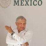 Presidente supervisa construcción de carretera San Ignacio-Tayoltita; reducirá tiempos de traslado y generará ahorros a habitantes de Sinaloa y Durango 2 5 12 2020 SUPERVISION DE OBRA CARRETERA SAN IGNACIO TAYOLTITA. SAN INGNACIO SINALOA FOTO 09 710x1024 1